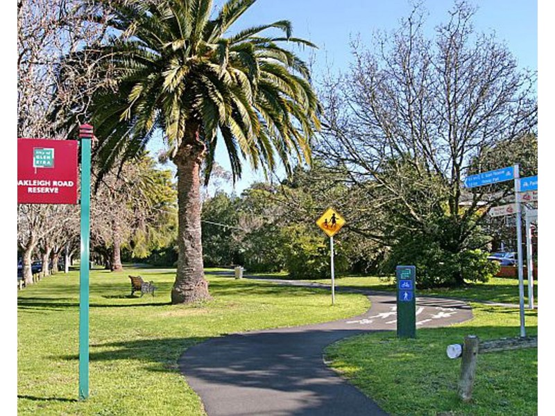 8/27 Lillimur Road, Ormond VIC 3204