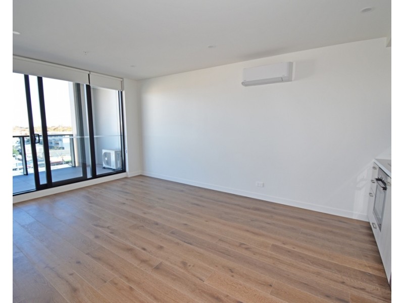 617/8 Railway Road, Cheltenham VIC 3192