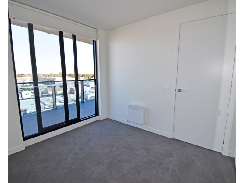 617/8 Railway Road, Cheltenham VIC 3192