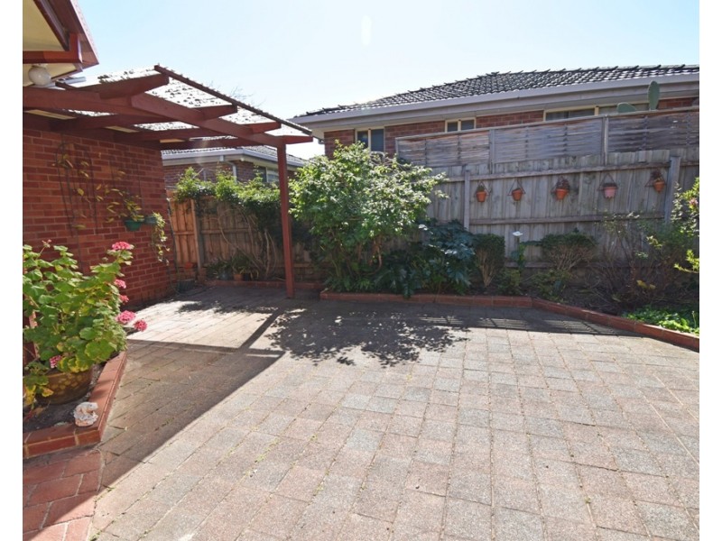 1/10 Hall Street, Mckinnon VIC 3204