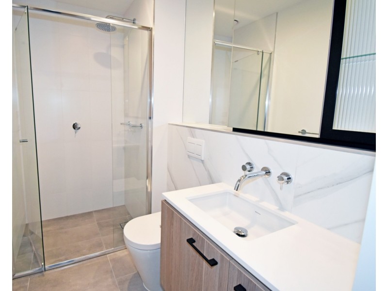 205/11-13 	Bent Street, Bentleigh VIC 3204