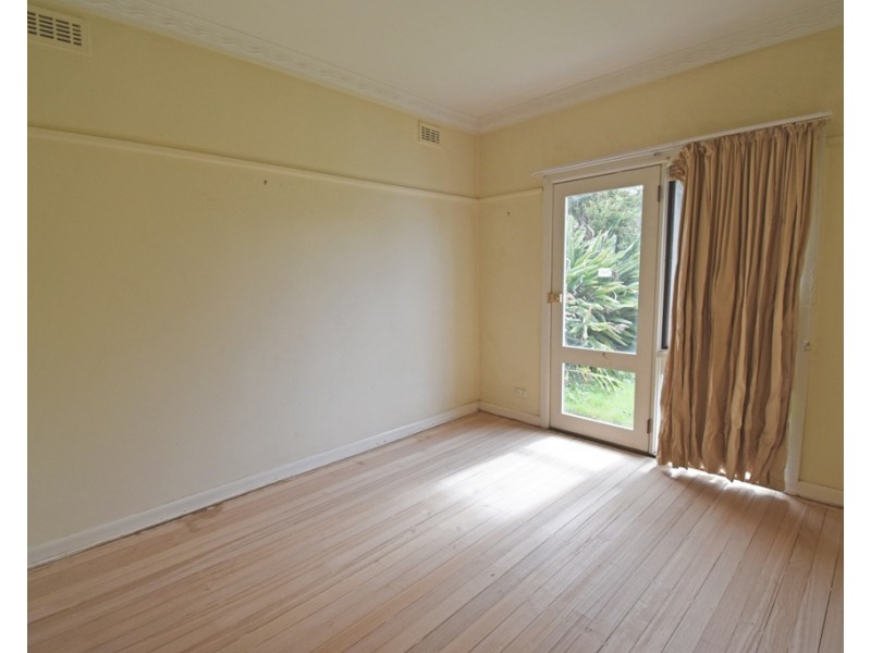 99 Patterson Road, Bentleigh VIC 3204