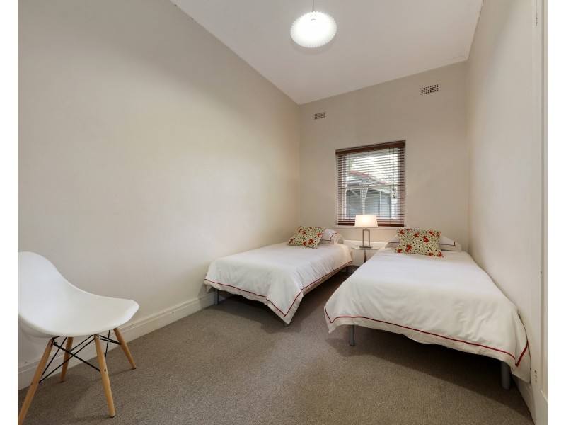 95 McKinnon Road, Mckinnon VIC 3204