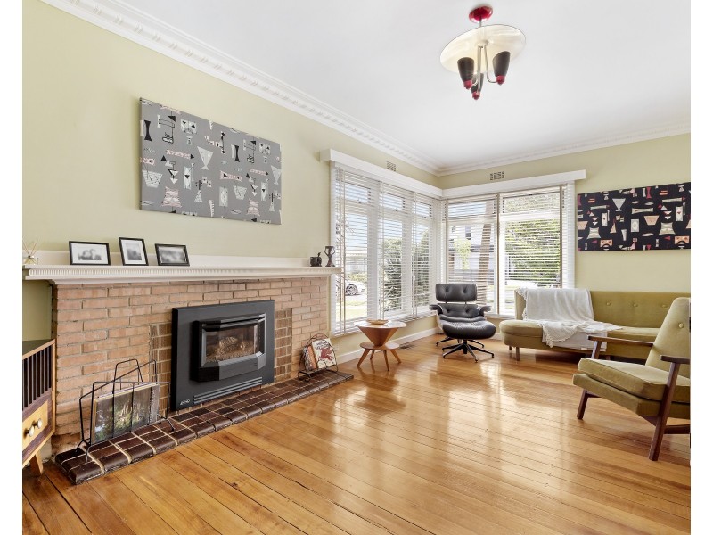 2 Ward Street, Cheltenham VIC 3192