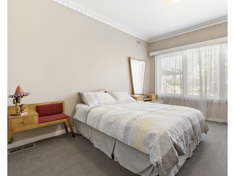 2 Ward Street, Cheltenham VIC 3192