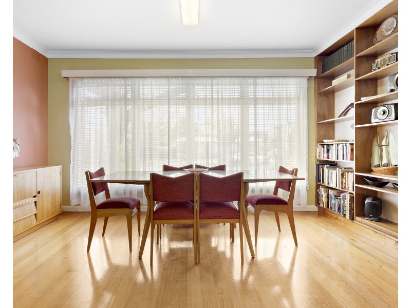 2 Ward Street, Cheltenham VIC 3192