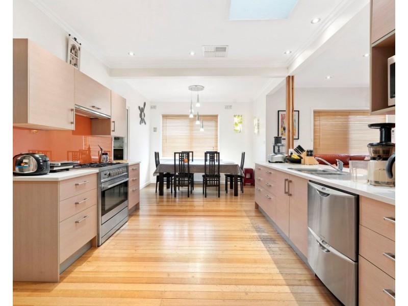 15 Bristol Street, Bentleigh East VIC 3165