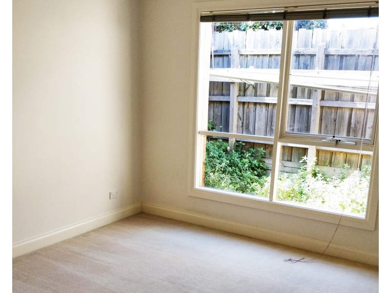 2/68 Whitmuir Road, Mckinnon VIC 3204