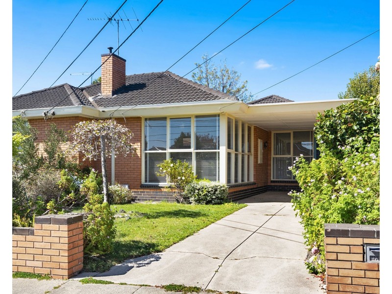 8 Allnutt Court, Cheltenham VIC 3192