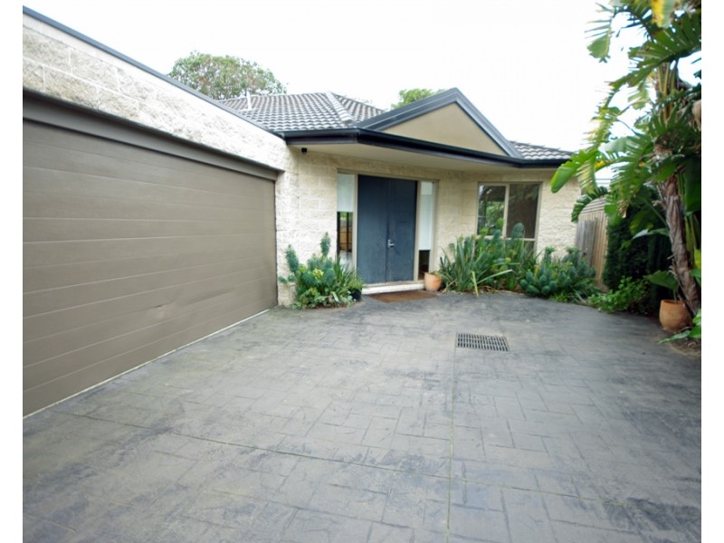 2/34 Whitmuir Road, Bentleigh VIC 3204
