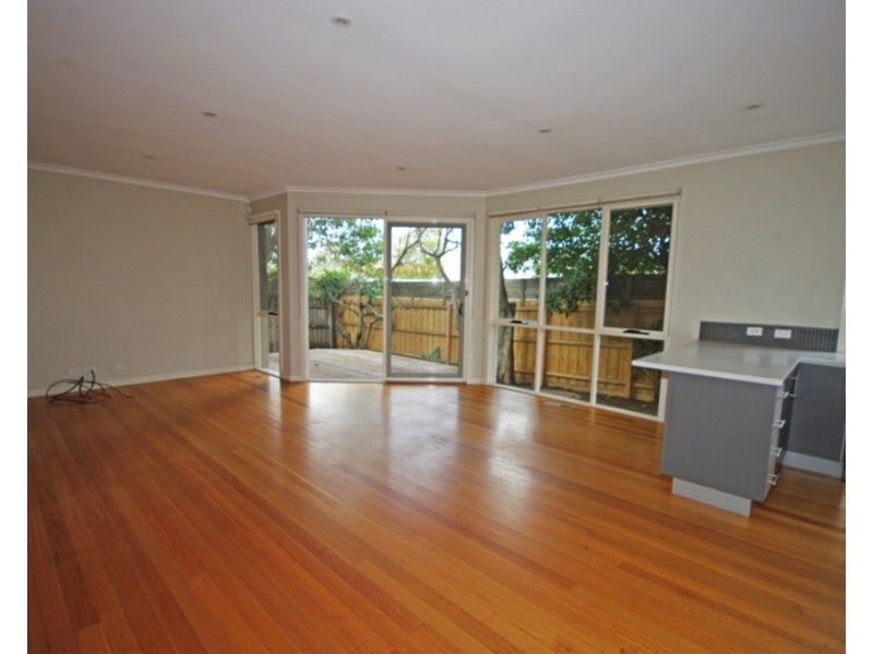 2/34 Whitmuir Road, Bentleigh VIC 3204