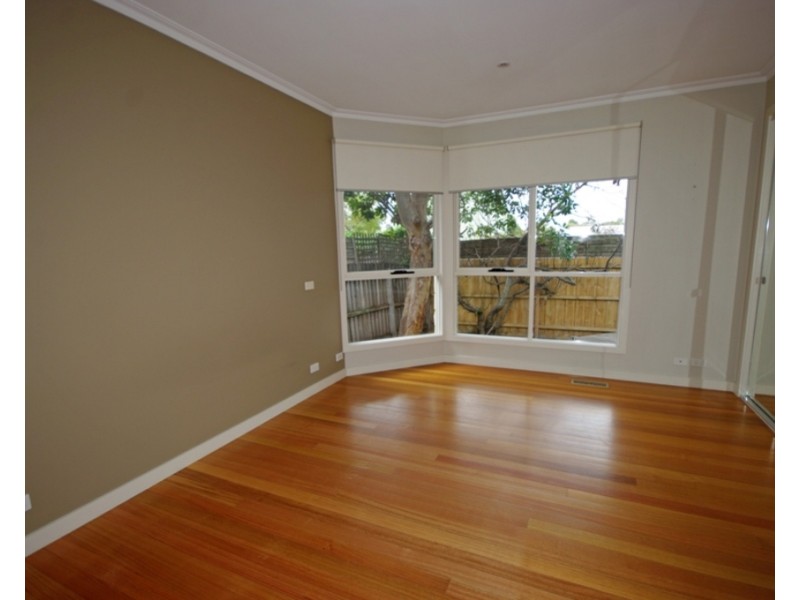 2/34 Whitmuir Road, Bentleigh VIC 3204
