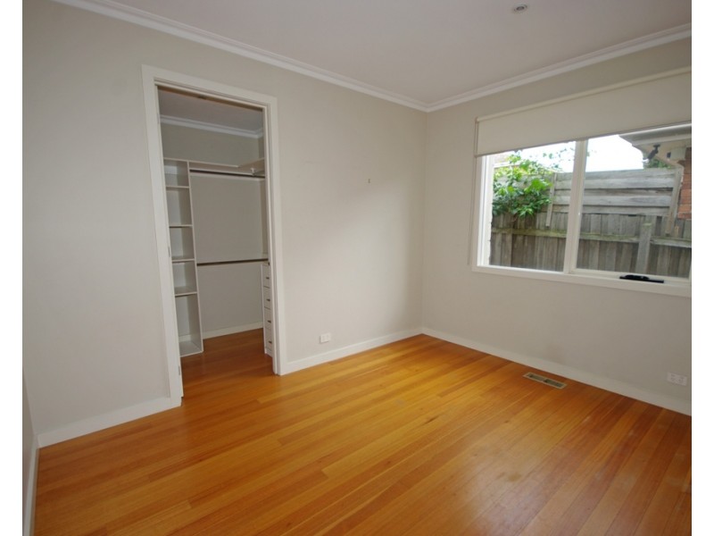 2/34 Whitmuir Road, Bentleigh VIC 3204