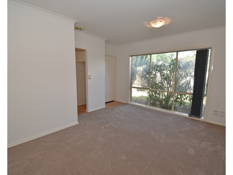 1/9 Wild Cherry Road, Ormond VIC 3204