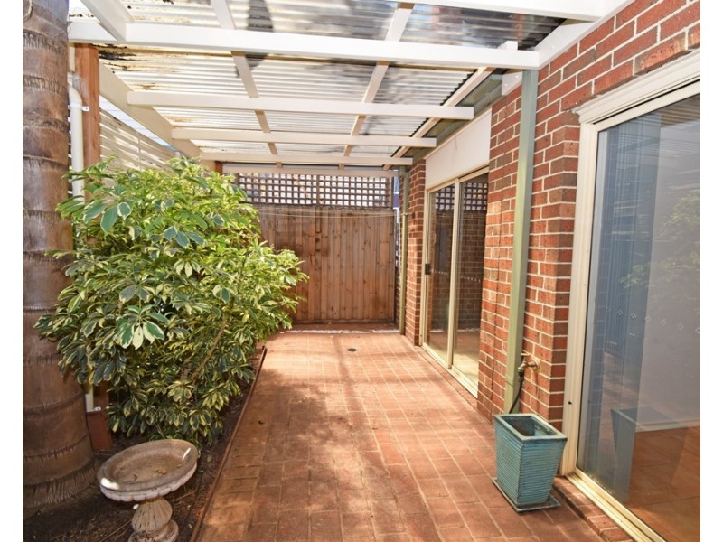 1/9 Wild Cherry Road, Ormond VIC 3204