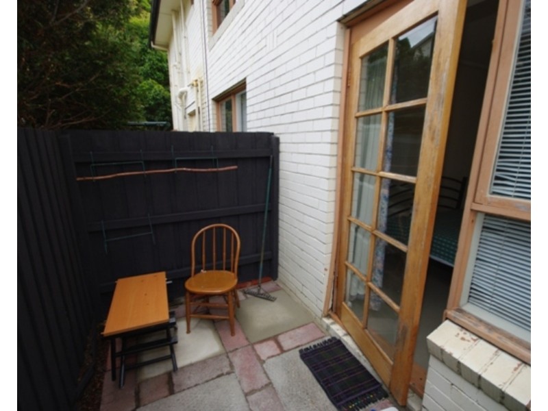 2/16 Marara Road, Caulfield South VIC 3162