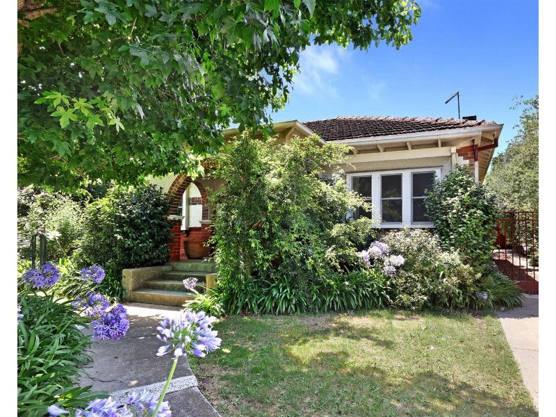 38 Amelia Street, Mckinnon VIC 3204