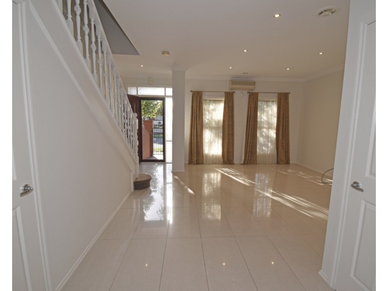 3/76 Wheatley Road, Mckinnon VIC 3204