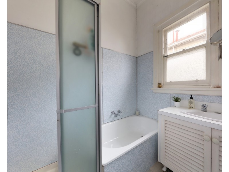 51A Carlyon Street, Ormond VIC 3204