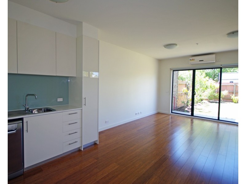 6/75 Lillimur Road, Ormond VIC 3204