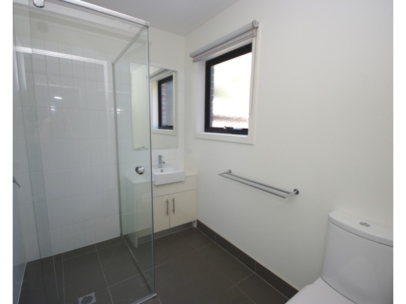 6/75 Lillimur Road, Ormond VIC 3204