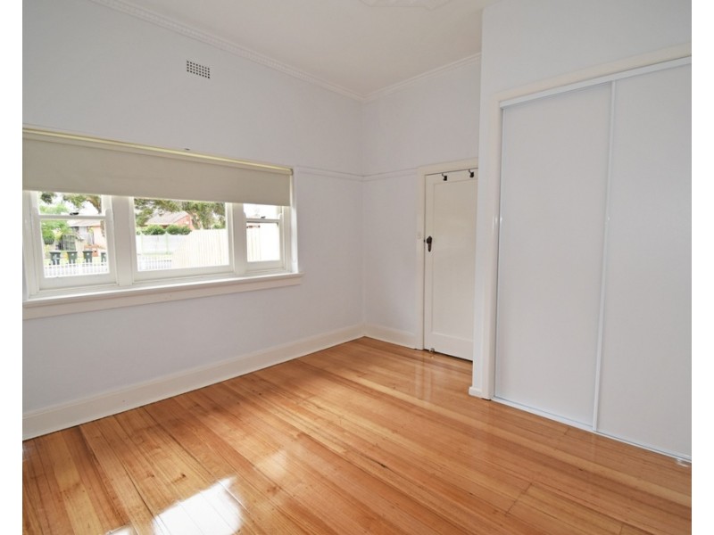 72 Oakleigh Road, Carnegie VIC 3163