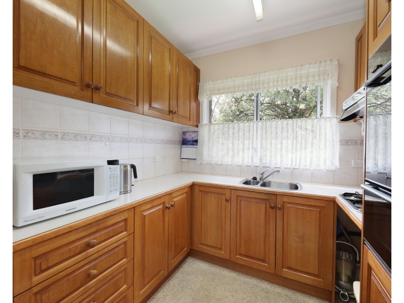 2 Waratah Street, Bentleigh East VIC 3165