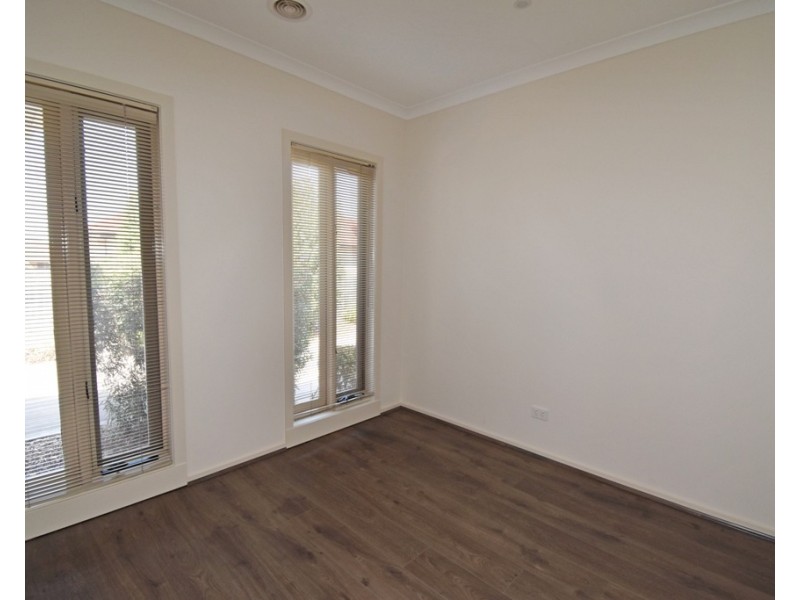 2/24 Madeleine Road, Clayton VIC 3168