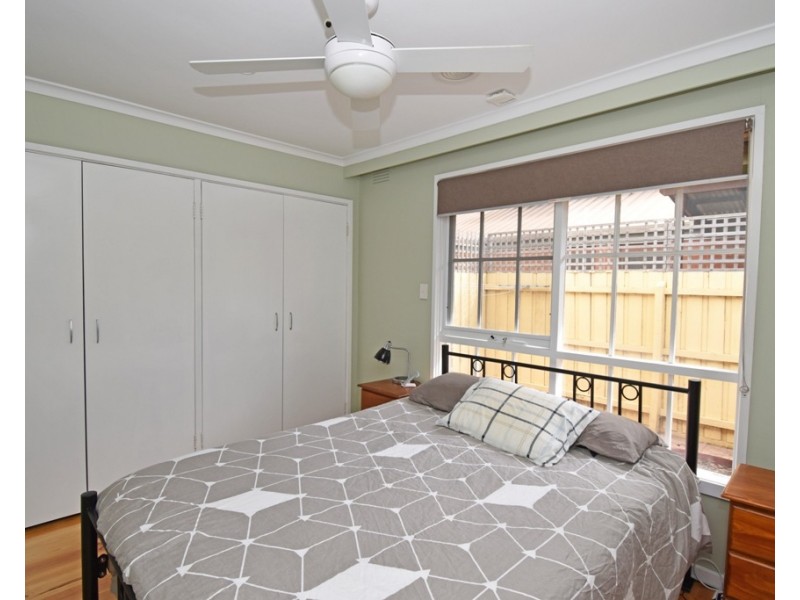 4/10  Ulupna Road, Ormond VIC 3204