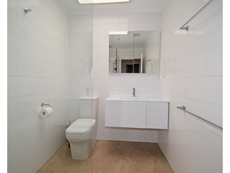 4/10  Ulupna Road, Ormond VIC 3204