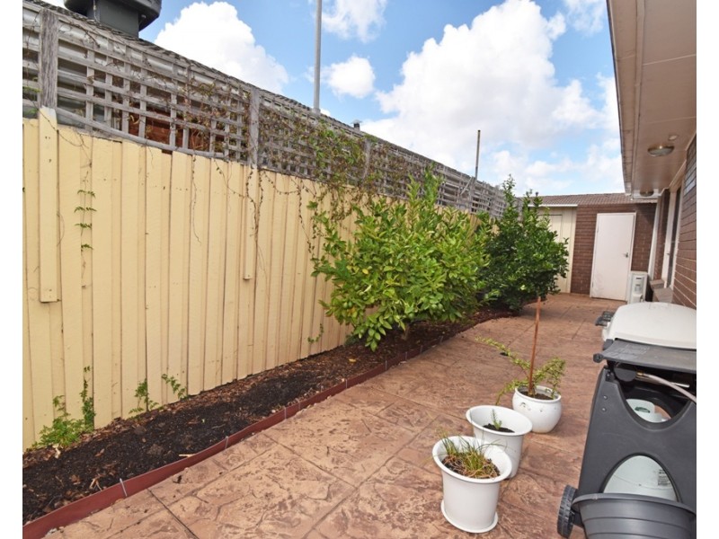 4/10  Ulupna Road, Ormond VIC 3204