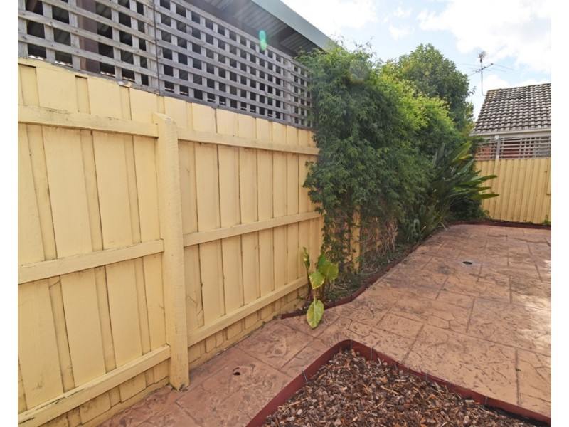 4/10  Ulupna Road, Ormond VIC 3204