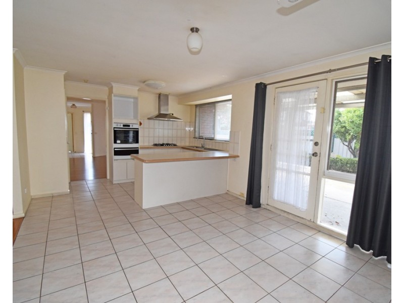 2 Vella Court, Springvale South VIC 3172