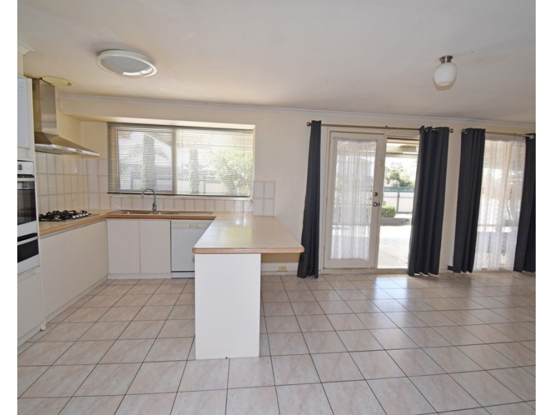 2 Vella Court, Springvale South VIC 3172
