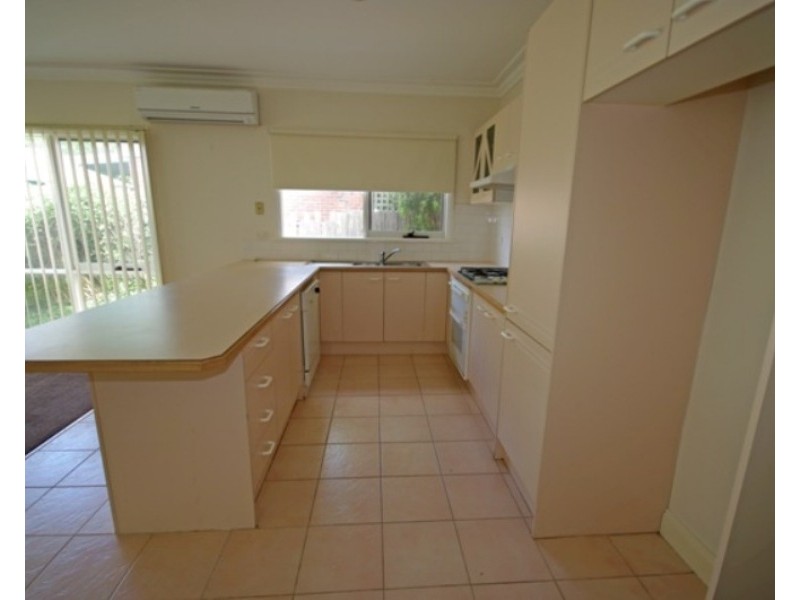 1/34 Hall Street, Mckinnon VIC 3204