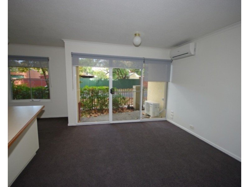 8/5  Warley Road, Malvern East VIC 3145