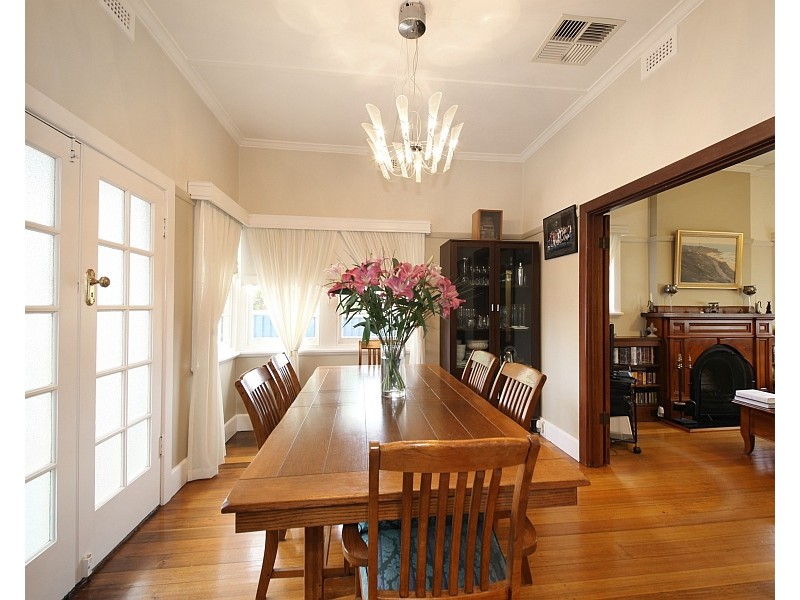 2 Bewdley Street, Ormond VIC 3204