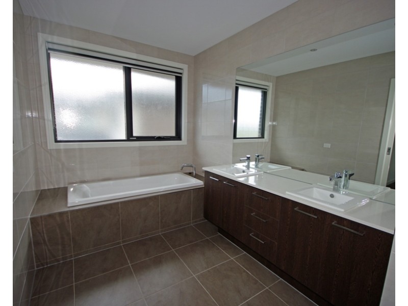 28 Vine Court, Bentleigh East VIC 3165