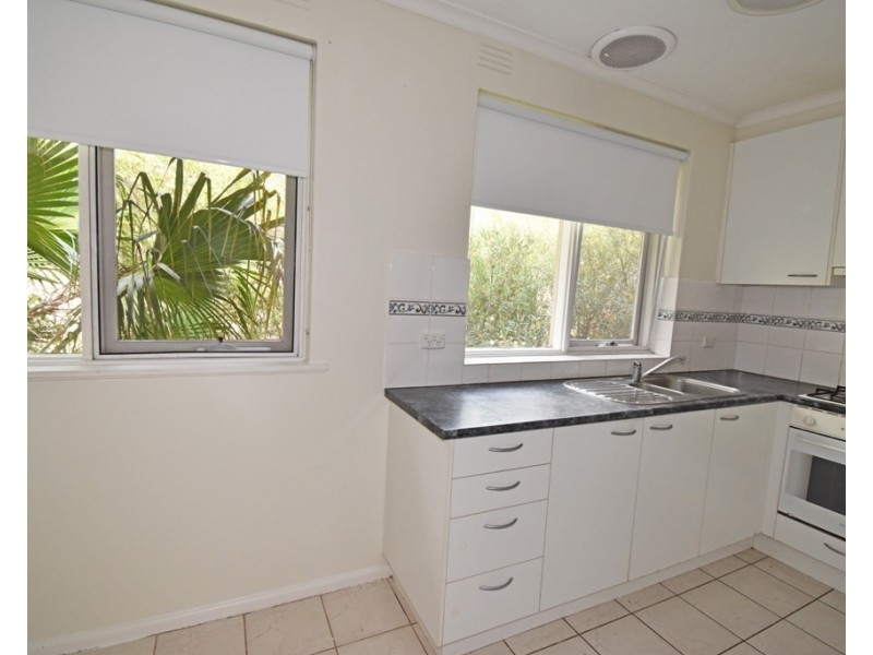 3/8 Brentwood Street, Bentleigh VIC 3204