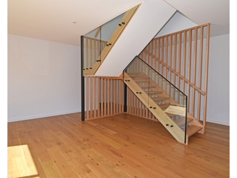 1A Shanahan Crescent, Mckinnon VIC 3204