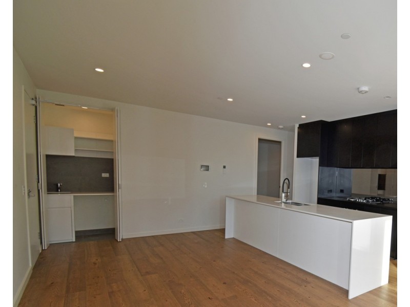 8/10 Station Avenue, Mckinnon VIC 3204