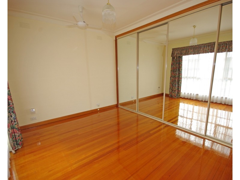 12 Normanby Road, Bentleigh East VIC 3165