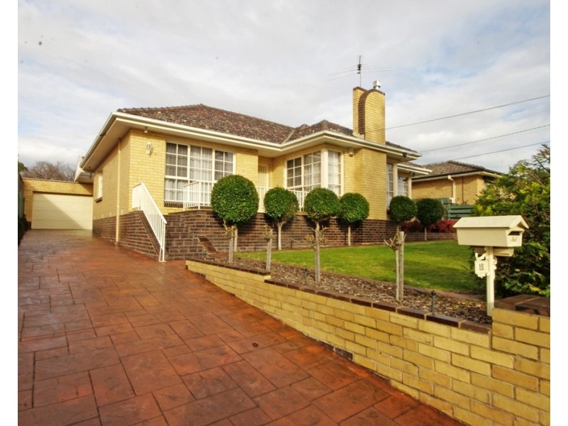 12 Normanby Road, Bentleigh East VIC 3165