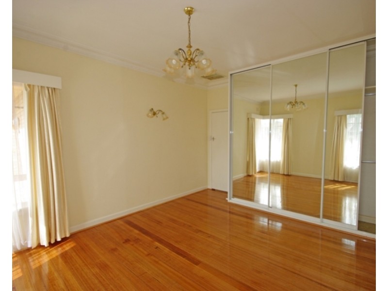 26 Park Crescent, Bentleigh VIC 3204