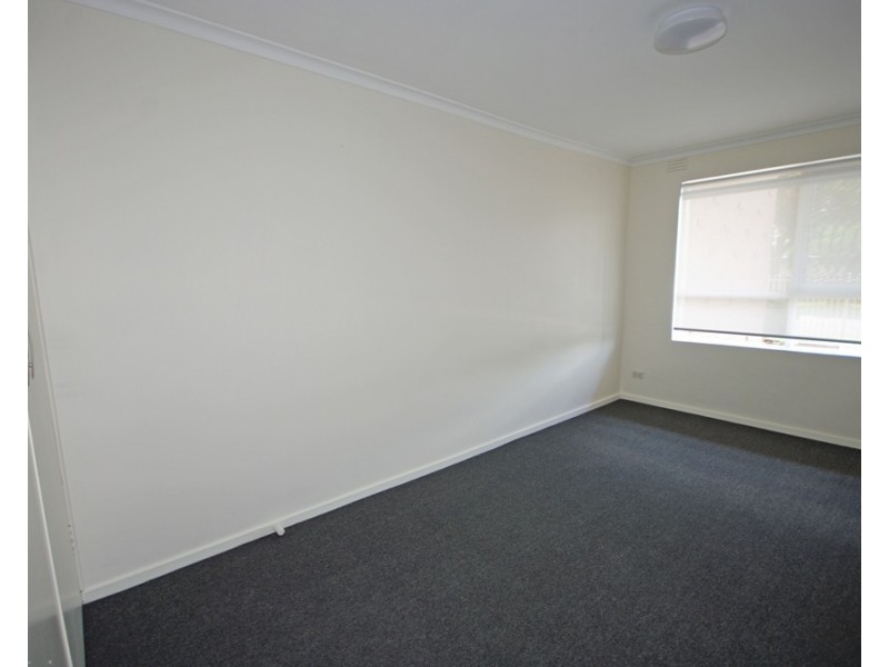 2/81 Wilson Street, Cheltenham VIC 3192