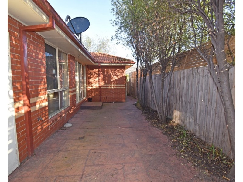 2/50 Lahona Avenue, Bentleigh East VIC 3165
