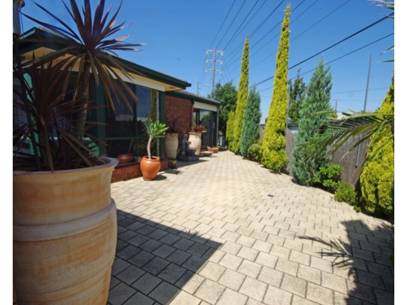 3 Belinda Court, Bentleigh East VIC 3165