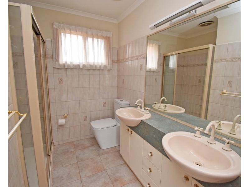 2/18 Ross Street, Bentleigh VIC 3204