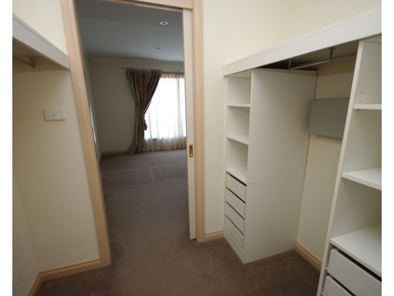 2/18 Ross Street, Bentleigh VIC 3204