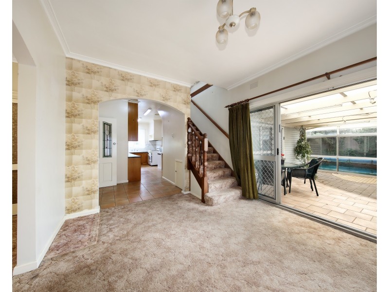 33 Parkmore Road, Bentleigh East VIC 3165